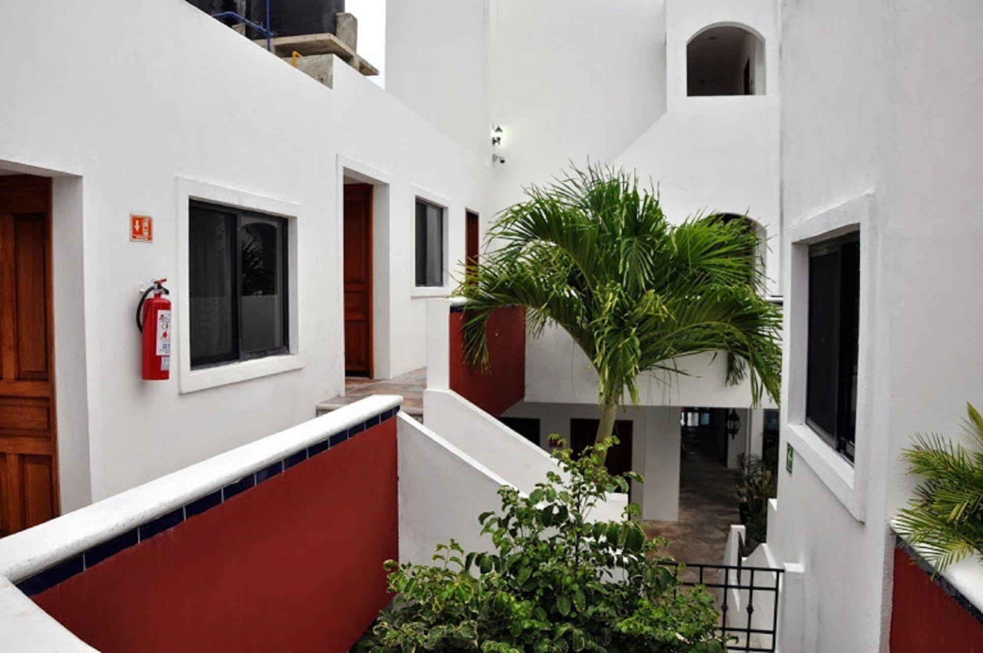 Chac Chi Hotel & Suites Isla Mujeres Exterior foto